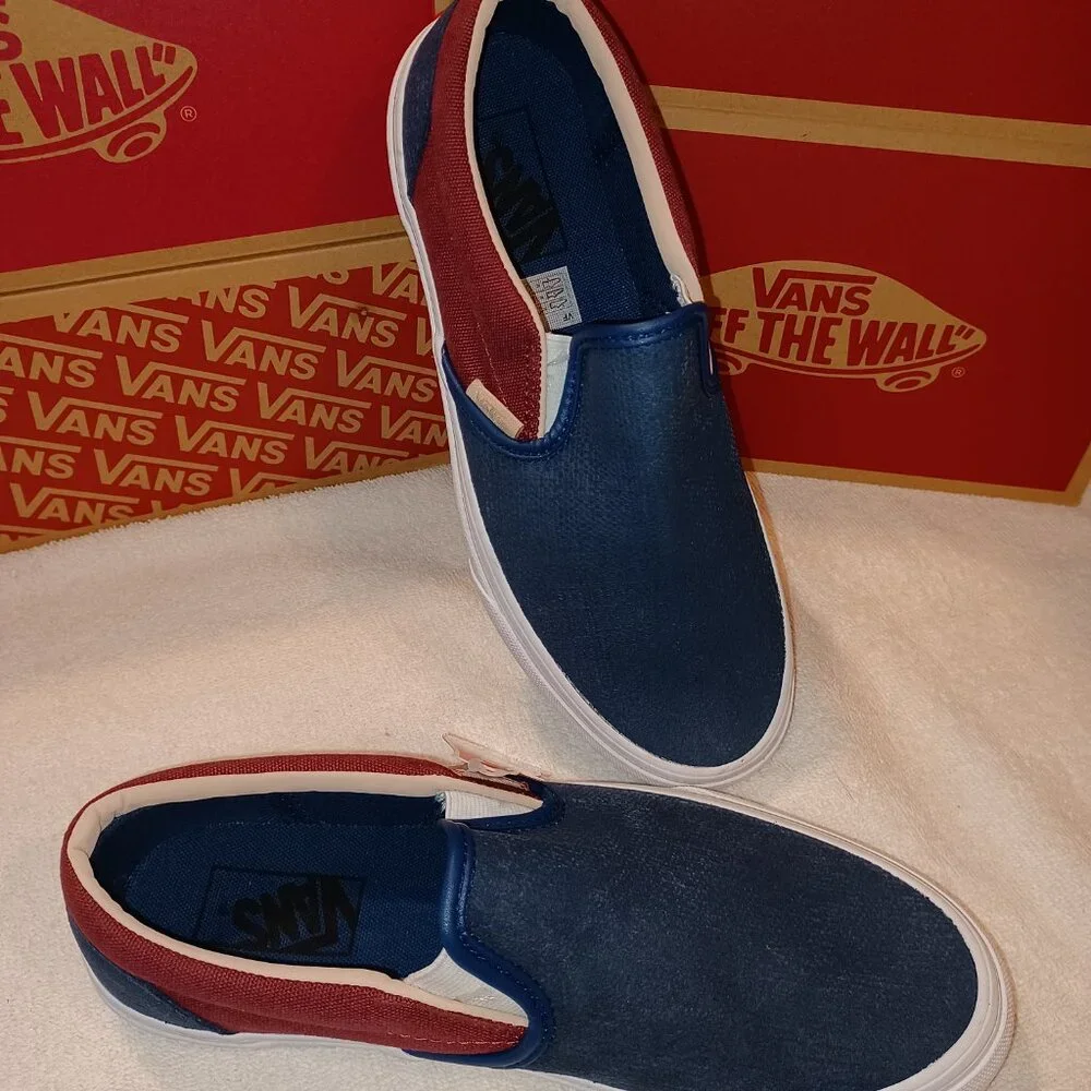 Vans Men's 8/Women's 9.5 Classic Slip On (textured Suede) Sailor Blue/Port